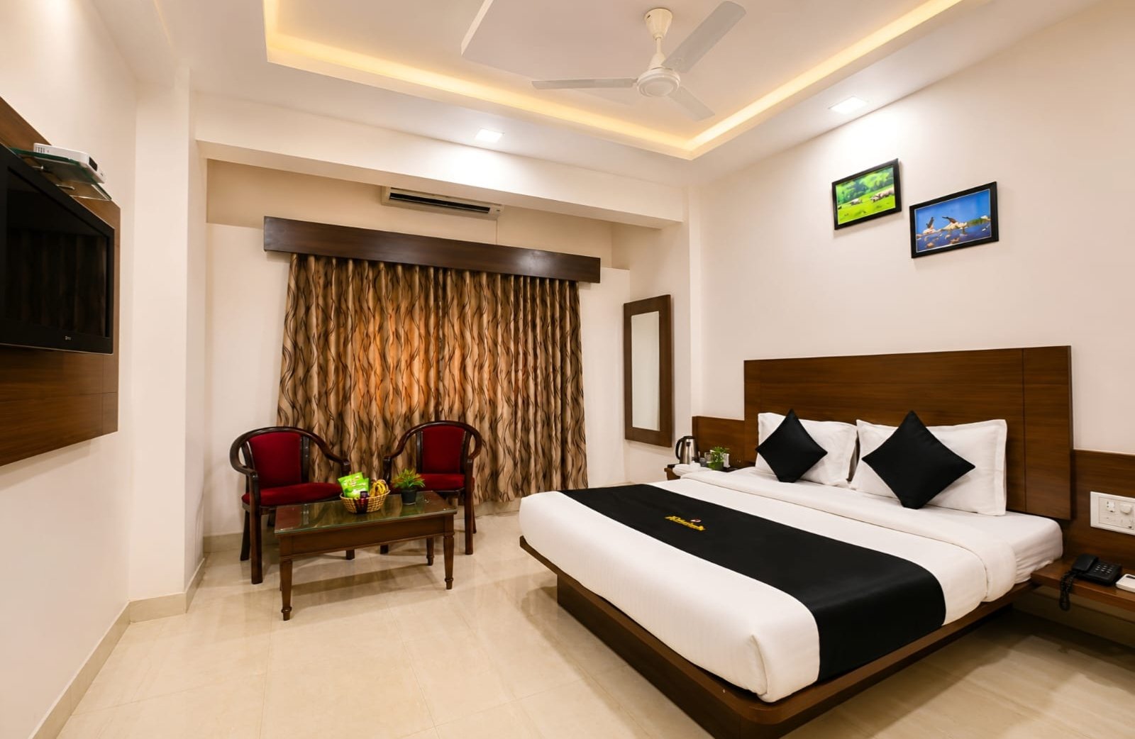 Swaminarayan Bhaktidham Double Beds Deluxe Room